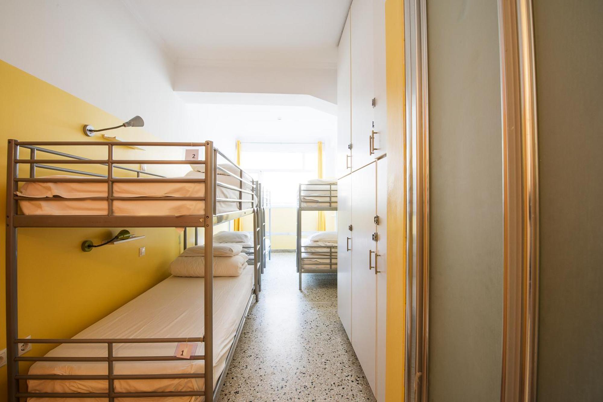 Bed 6-Bed Mixed Dorm Ensuite Balcony