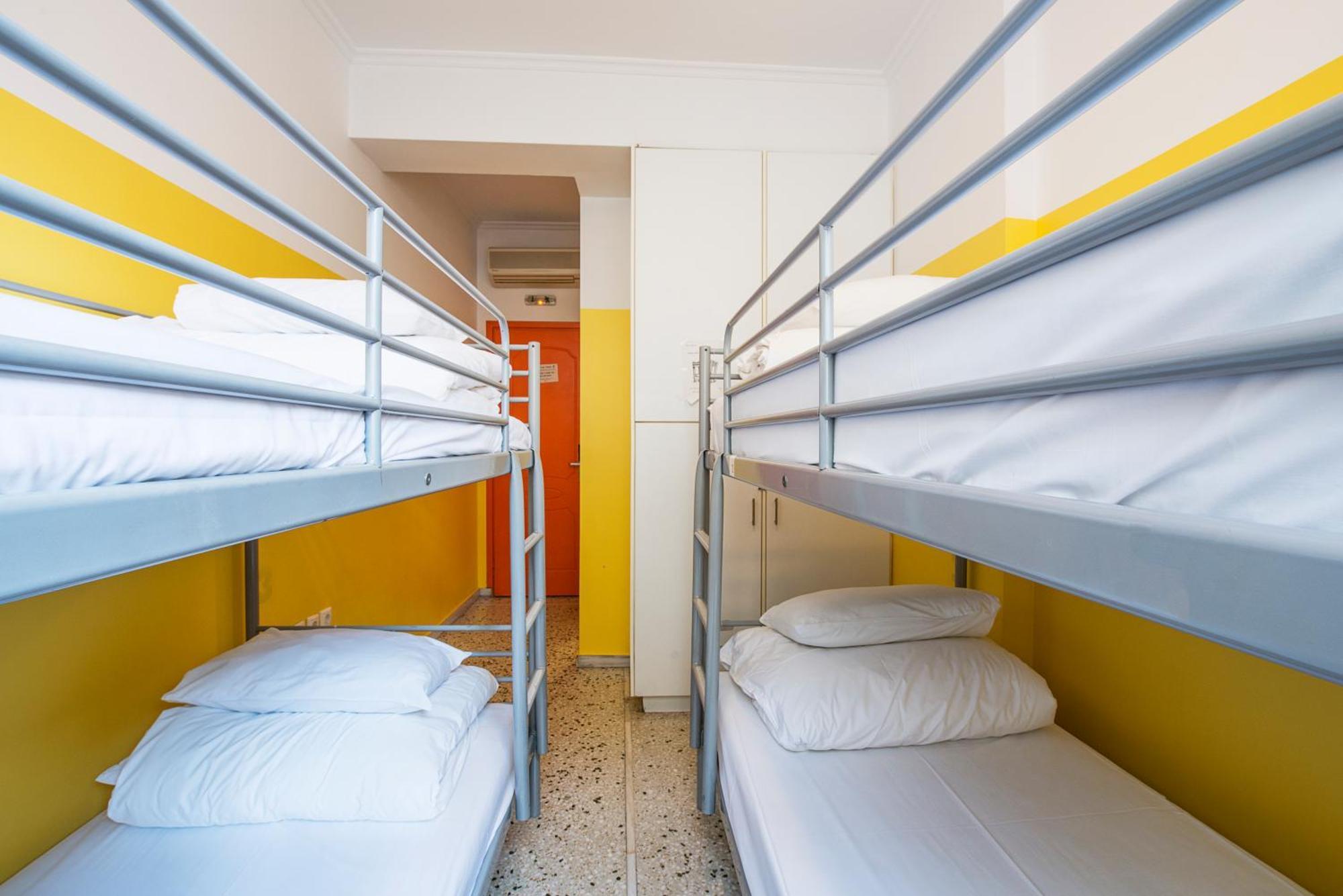 Bed 4-Bed Mixed Dorm Ensuite